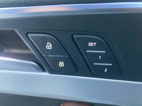 2017 Audi A4 2.0T quattro Premium Plus