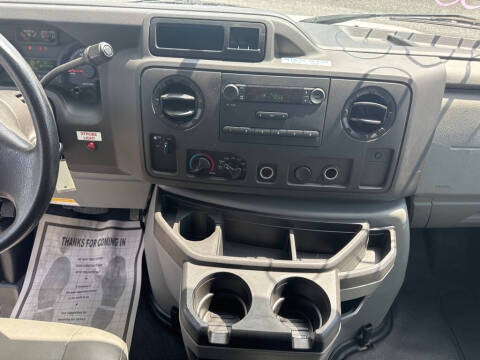 2010 Ford E-Series E-250