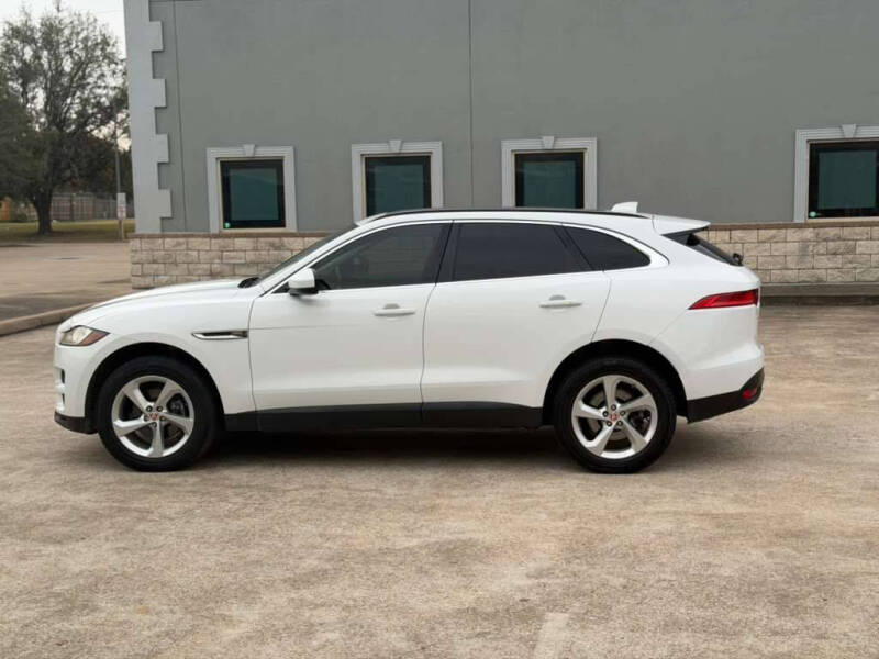2019 Jaguar F-PACE 25t Premium