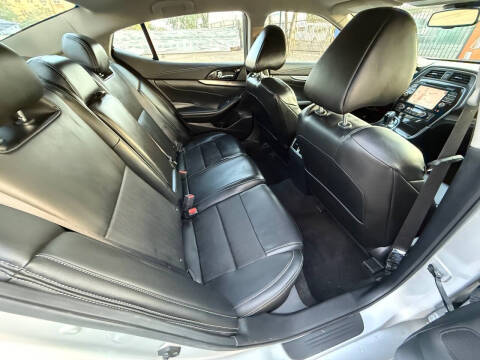 2022 Nissan Maxima 3.5 SV