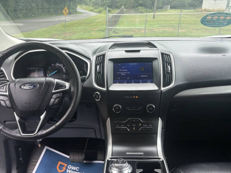 2020 Ford Edge SEL
