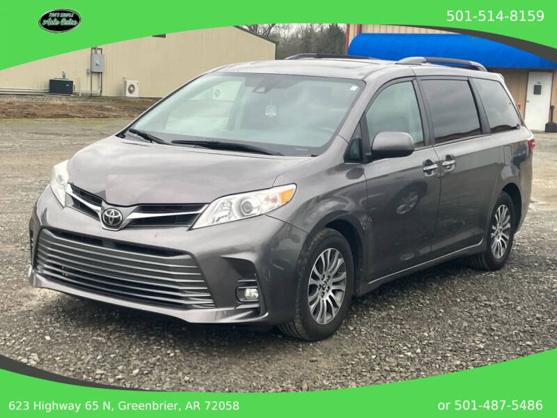 2020 Toyota Sienna XLE Premium's photo