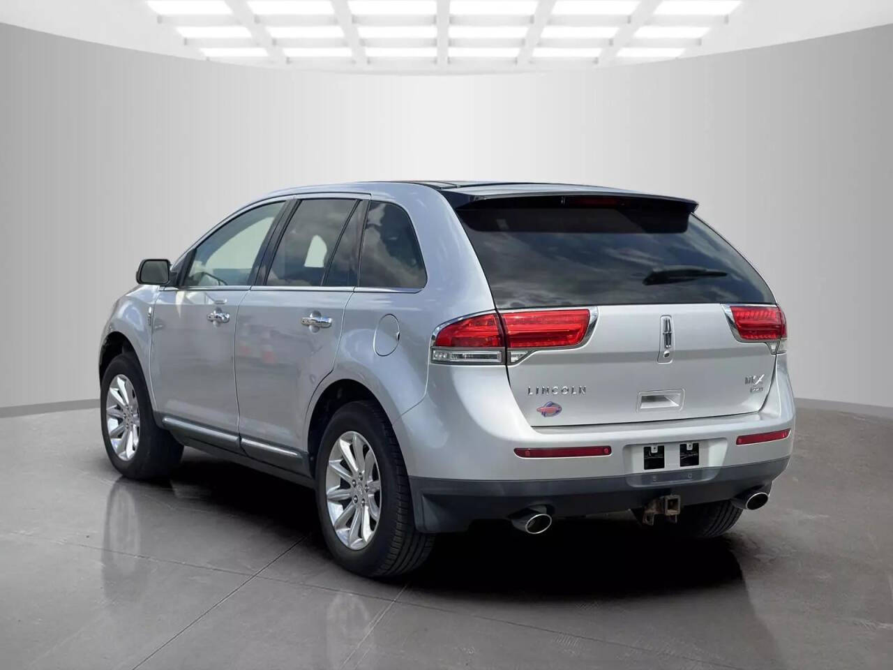 2011 Lincoln MKX for sale at Used Cars Toledo in Oregon, OH