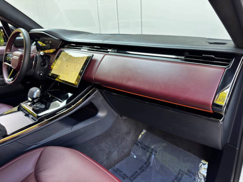 2024 Land Rover Range Rover Sport P550e Autobiography