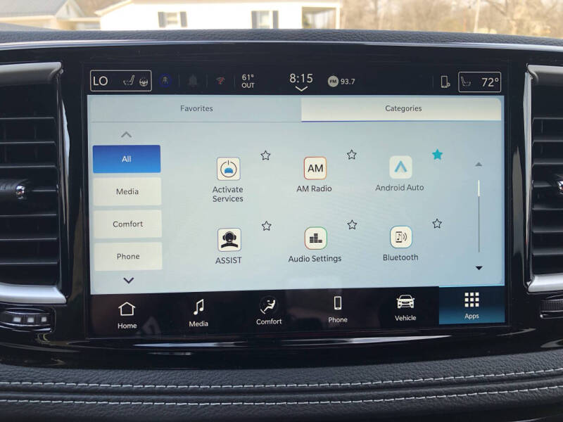 2026 Chrysler Pacifica Select