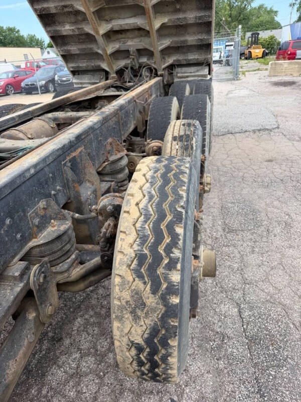 1997 Ford LT9000