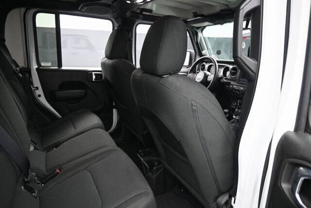 2023 Jeep Gladiator Sport S