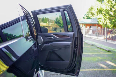 2023 Cadillac Escalade ESV Sport Platinum