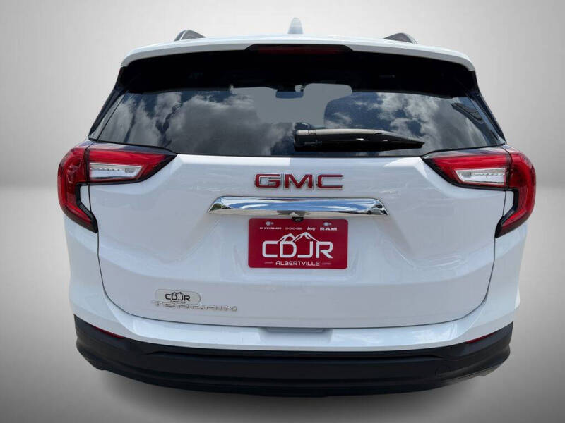 2022 GMC Terrain SLE