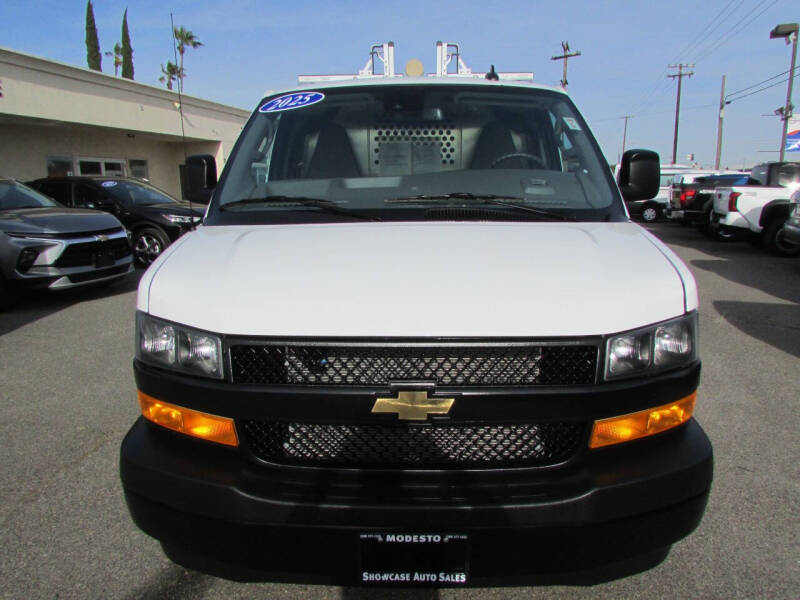 2025 Chevrolet Express 2500
