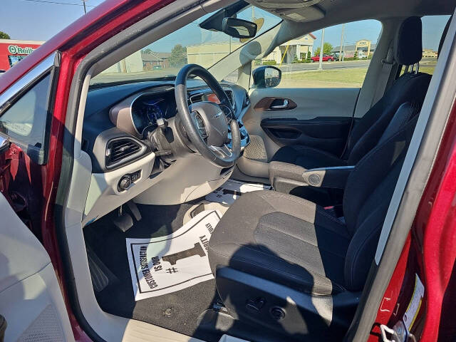 2021 Chrysler Voyager for sale at RightWay Auto Sales Joplin in Joplin, MO