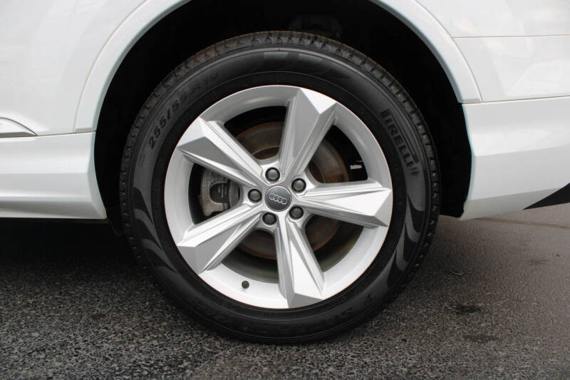 2021 Audi Q7 quattro Premium 55 TFSI