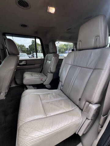 2016 Lincoln Navigator Select