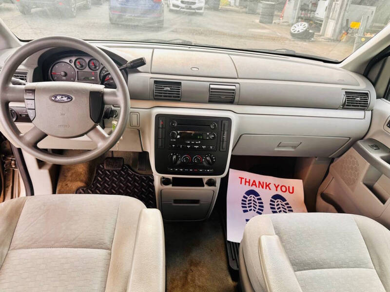 2006 Ford Freestar SE