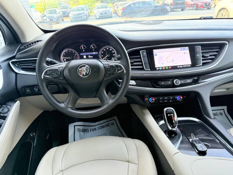 2020 Buick Enclave Essence
