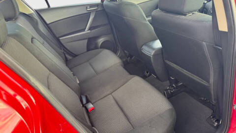 2013 Mazda MAZDA3 i Touring