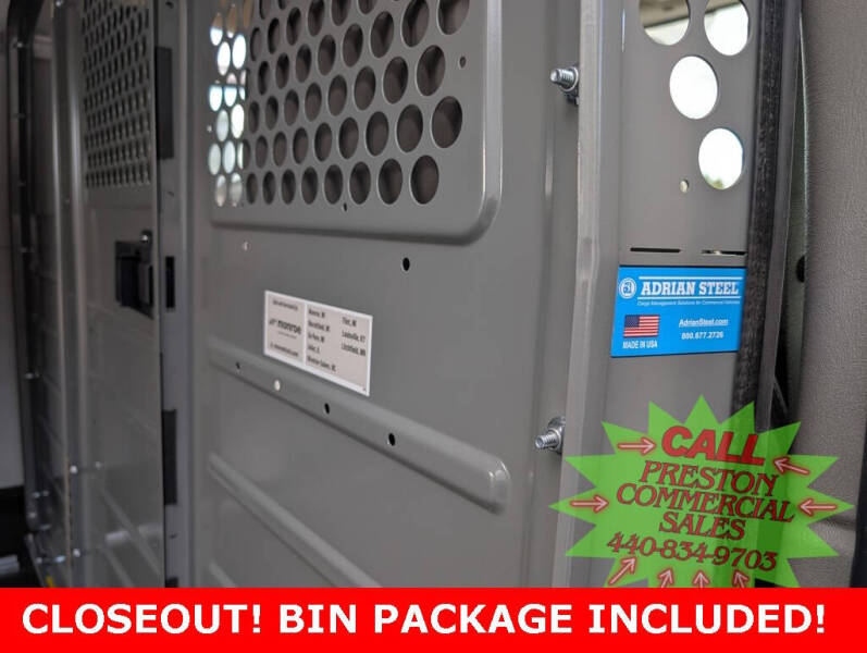 2025 Chevrolet Express 2500