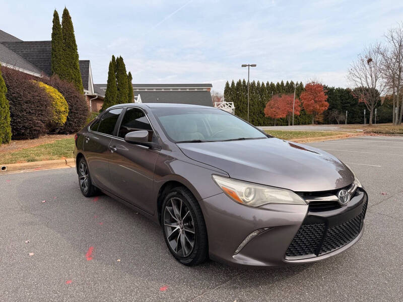2016 Toyota Camry XSE