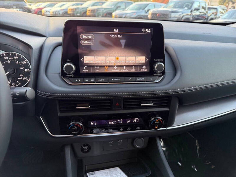 2026 Nissan Rogue SV