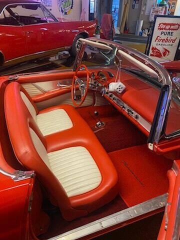 1955 Ford Thunderbird