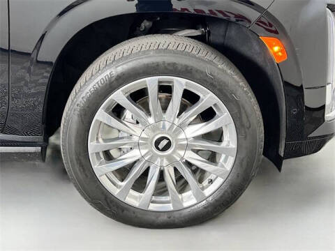 2023 Cadillac Escalade ESV Premium Luxury