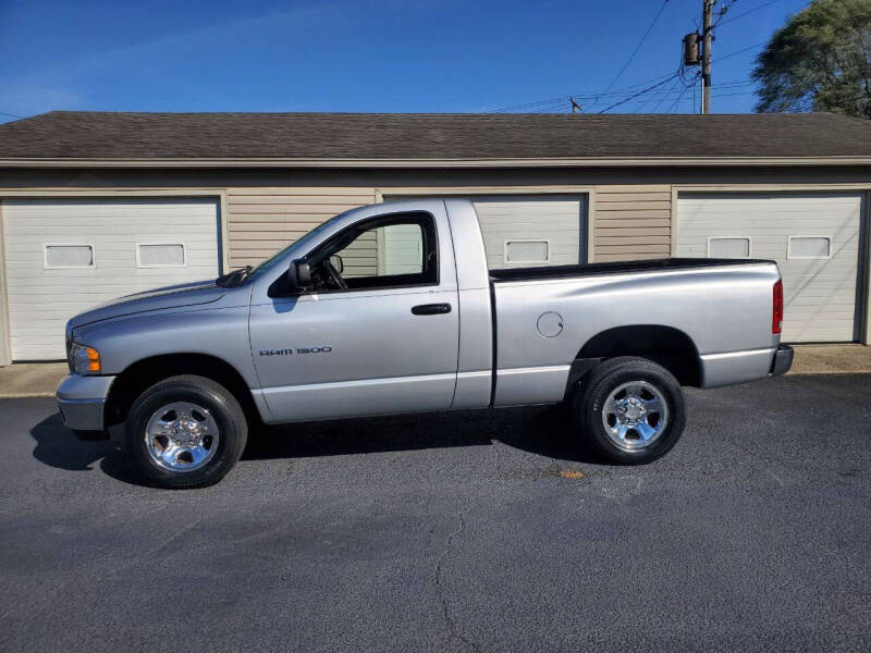 2005 Dodge Ram 1500 for sale at Sunset Motors 1 LLC in Yorktown IN