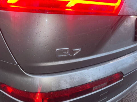 2017 Audi Q7 3.0T quattro Premium Plus