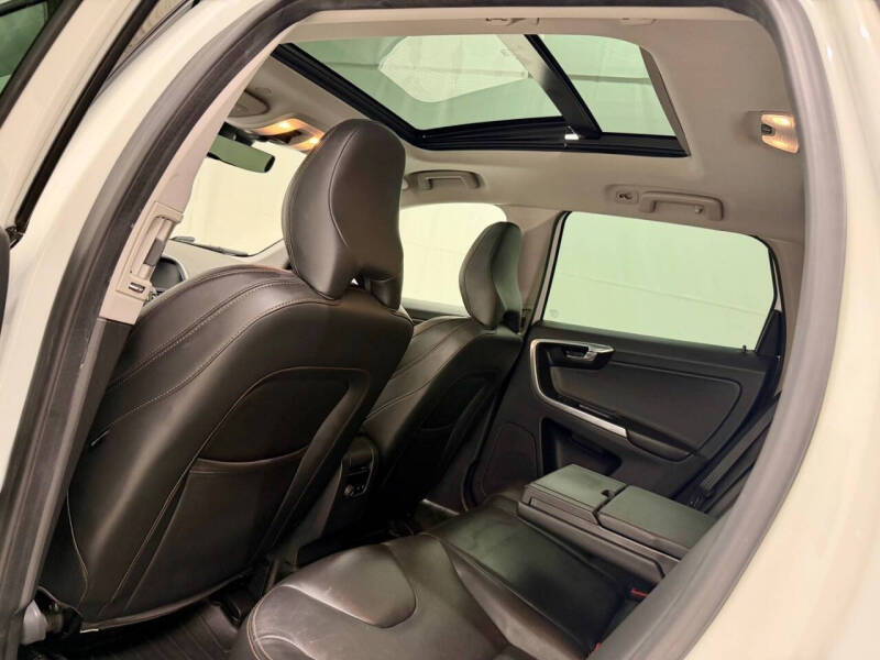 2017 Volvo XC60 T6 Dynamic