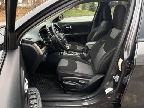 2016 Jeep Cherokee Sport Altitude