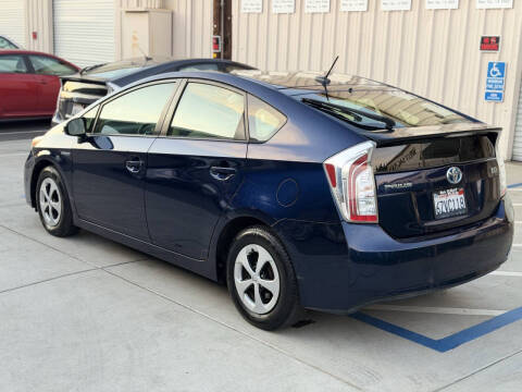 2013 Toyota Prius Two