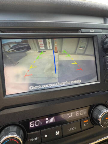 2017 Nissan Titan SV