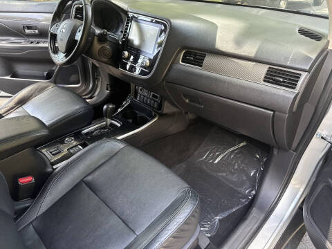 2020 Mitsubishi Outlander SEL
