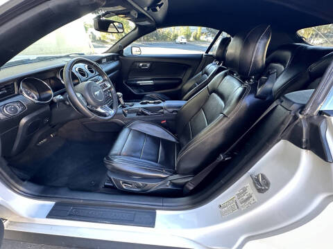 2015 Ford Mustang V6