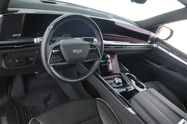 2025 Cadillac Escalade ESV Sport