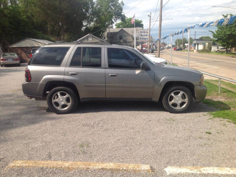 2009 Chevrolet TrailBlazer for sale at GIB'S AUTO SALES in Tahlequah OK