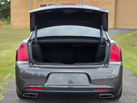 2022 Chrysler 300 Touring