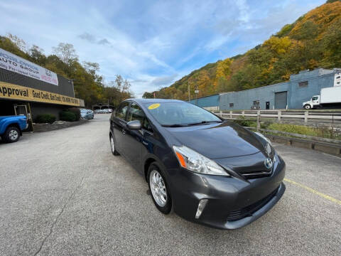 2013 Toyota Prius v for sale at Worldwide Auto Group LLC in Monroeville PA