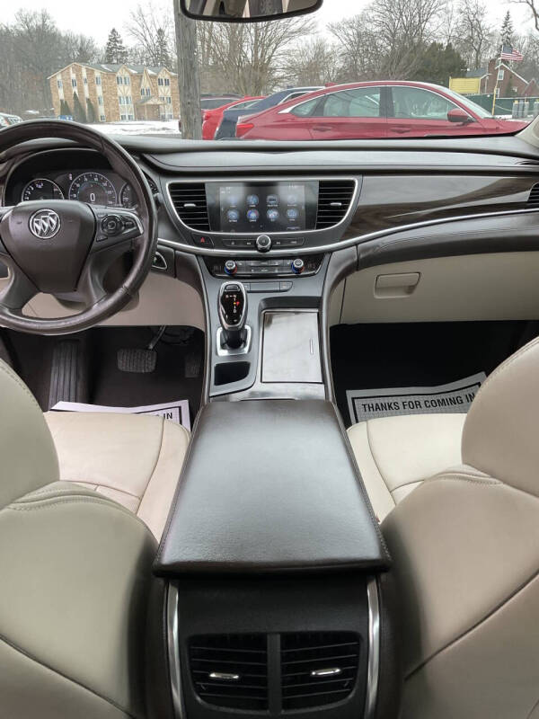 2017 Buick LaCrosse Essence