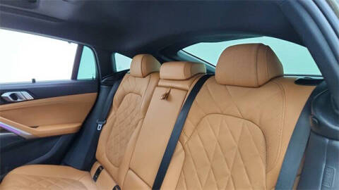 2023 BMW X6 xDrive40i