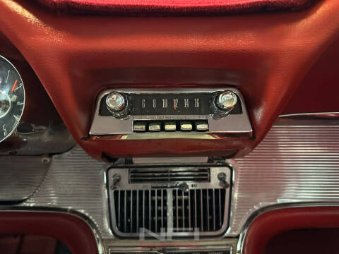 1962 Ford Thunderbird