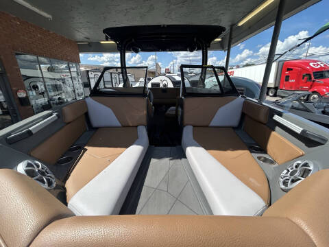 2022 ATX Surf Boat 22ft