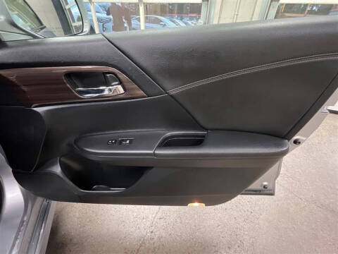 2017 Honda Accord Hybrid Touring