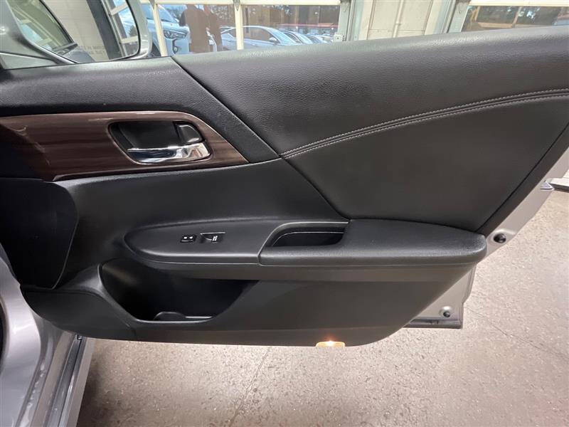 2017 Honda Accord Hybrid Touring