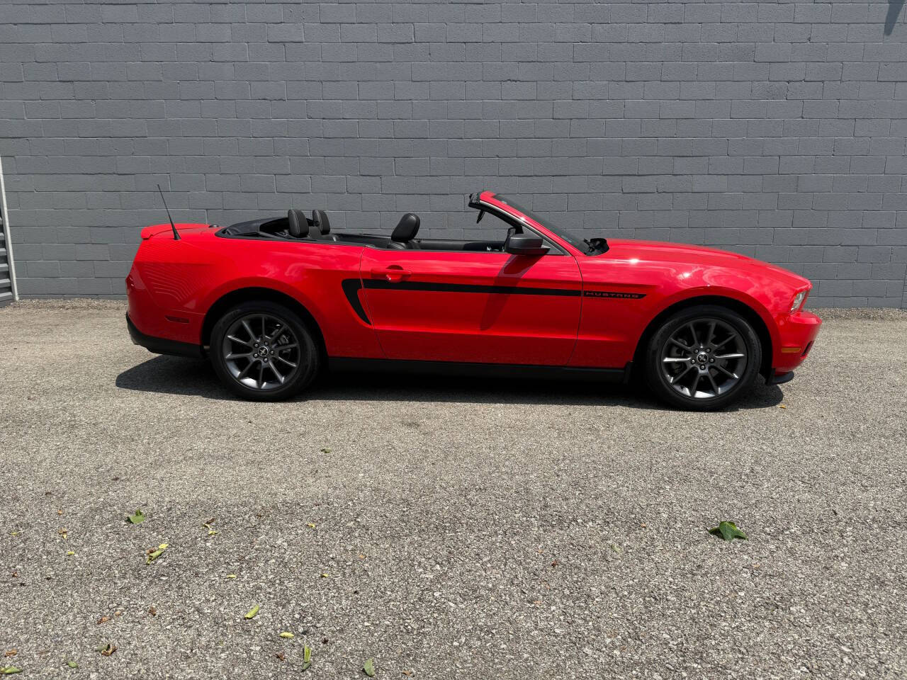 2011 Ford Mustang 126
