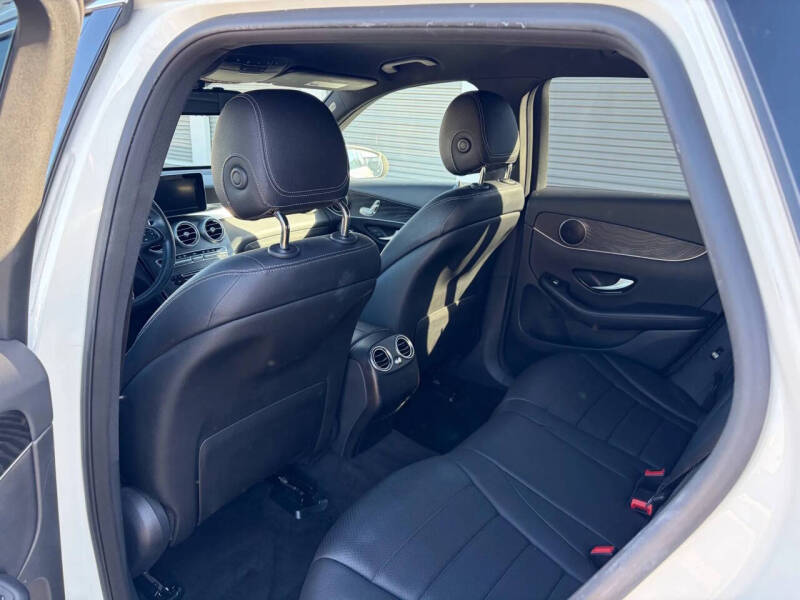 2017 Mercedes-Benz GLC GLC 300