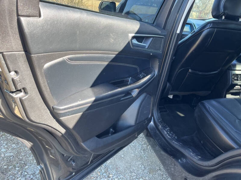 2016 Ford Edge Titanium