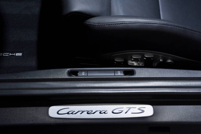 2018 Porsche 911 Carrera GTS