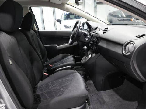 2011 Mazda MAZDA2 Touring