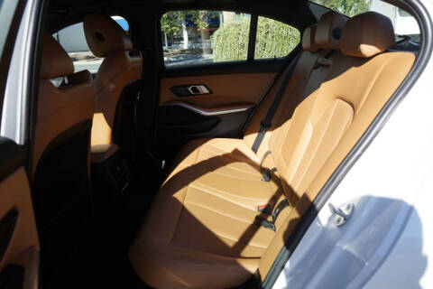 2022 BMW 3 Series 330e