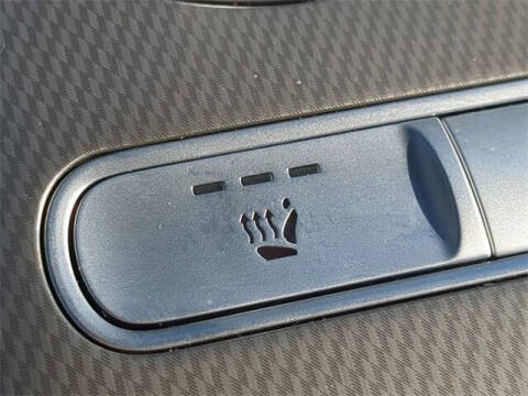 2024 Genesis GV60 Standard